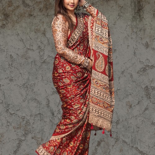 Soft Silk Saree with Blouse Piece - Image 3